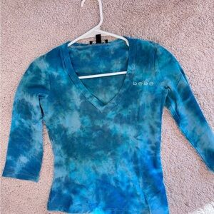 Blue Tie-Dye V-Neck Top (Bebe Vintage) XS, Small